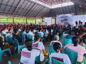 Warga Desa Petamon Seririt Buleleng antusias hadiri kampanye terbuka tahap II paslon Gubernur Bali Nomor Wayan Koster dan Nyoman Giri Prasta (Koster-Giri) Selasa 22 Oktober 2024.