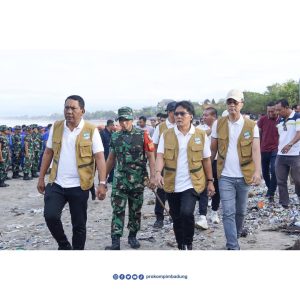 Aksi Bersih Sampah Laut Bupati Giri Prasta : “Negara Hadir di Tengah Masyarakat Dalam Mengatasi Masalah Sampah”